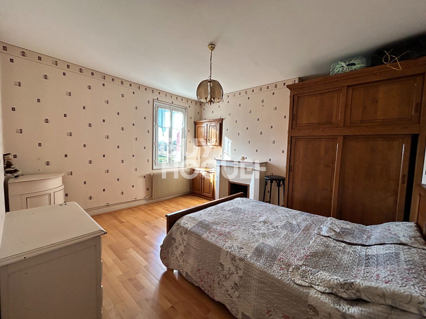 7 MINUTES DE LISIEUX - MAISON DE MAÎTRE - 7 PIÈCES 120 M²