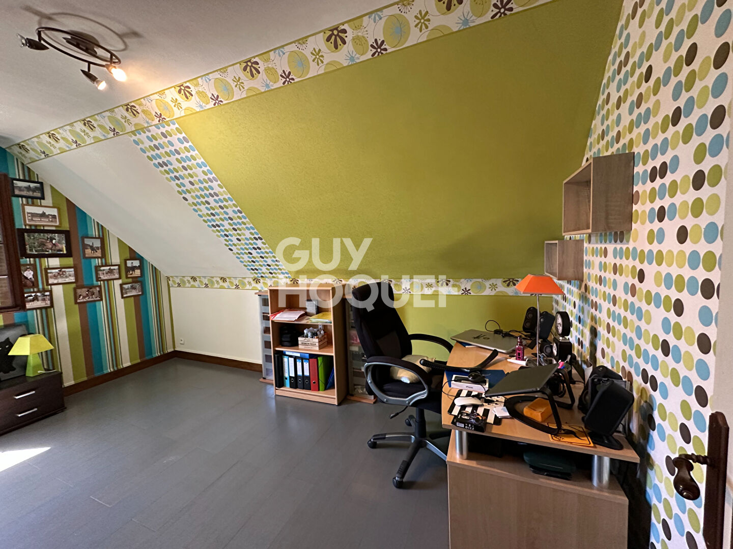 AUX PORTES DE LISIEUX - MAISON  6 PIÈCES - 130 M²