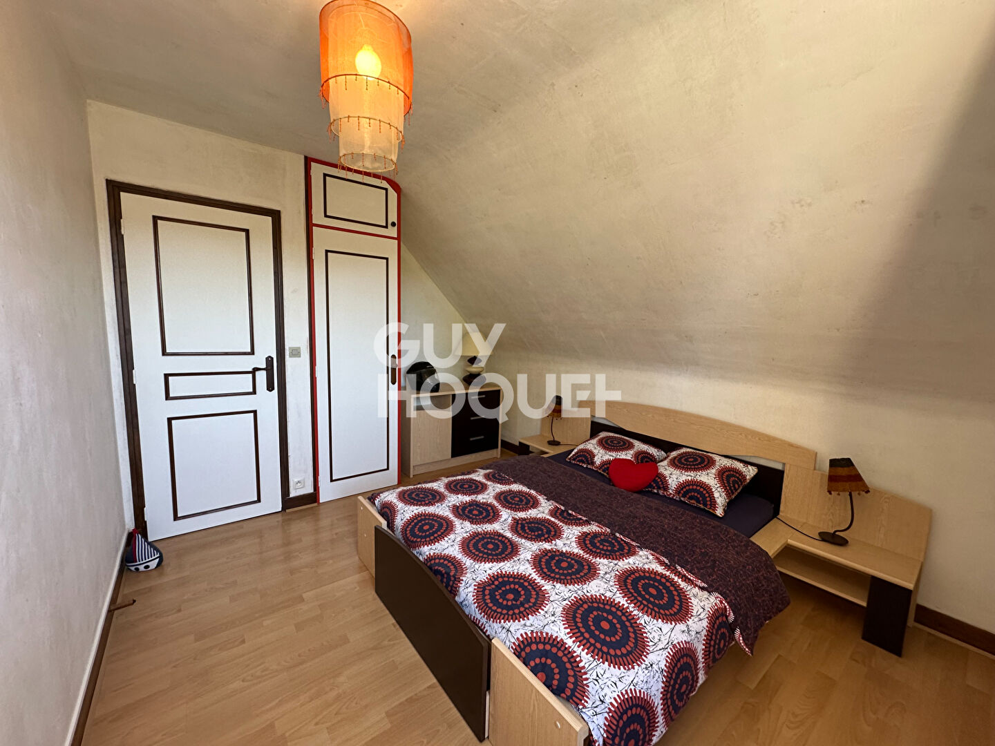 AUX PORTES DE LISIEUX - MAISON  6 PIÈCES - 130 M²