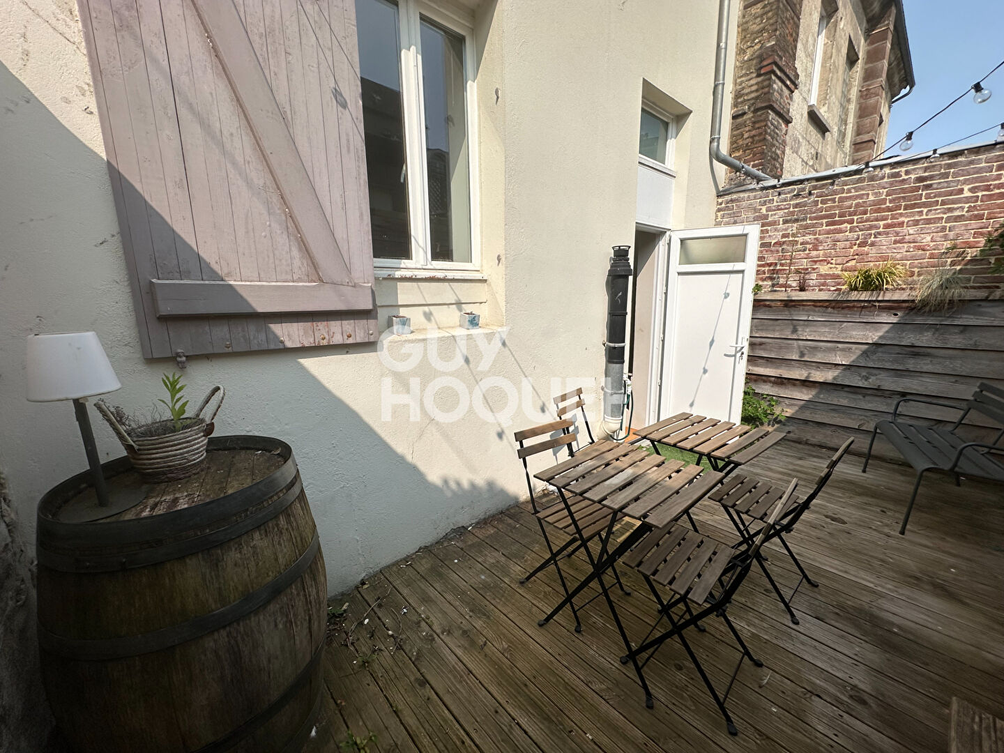 LISIEUX CENTRE VILLE - MAISON DE VILLE 100 m² - 4 PIÈCES