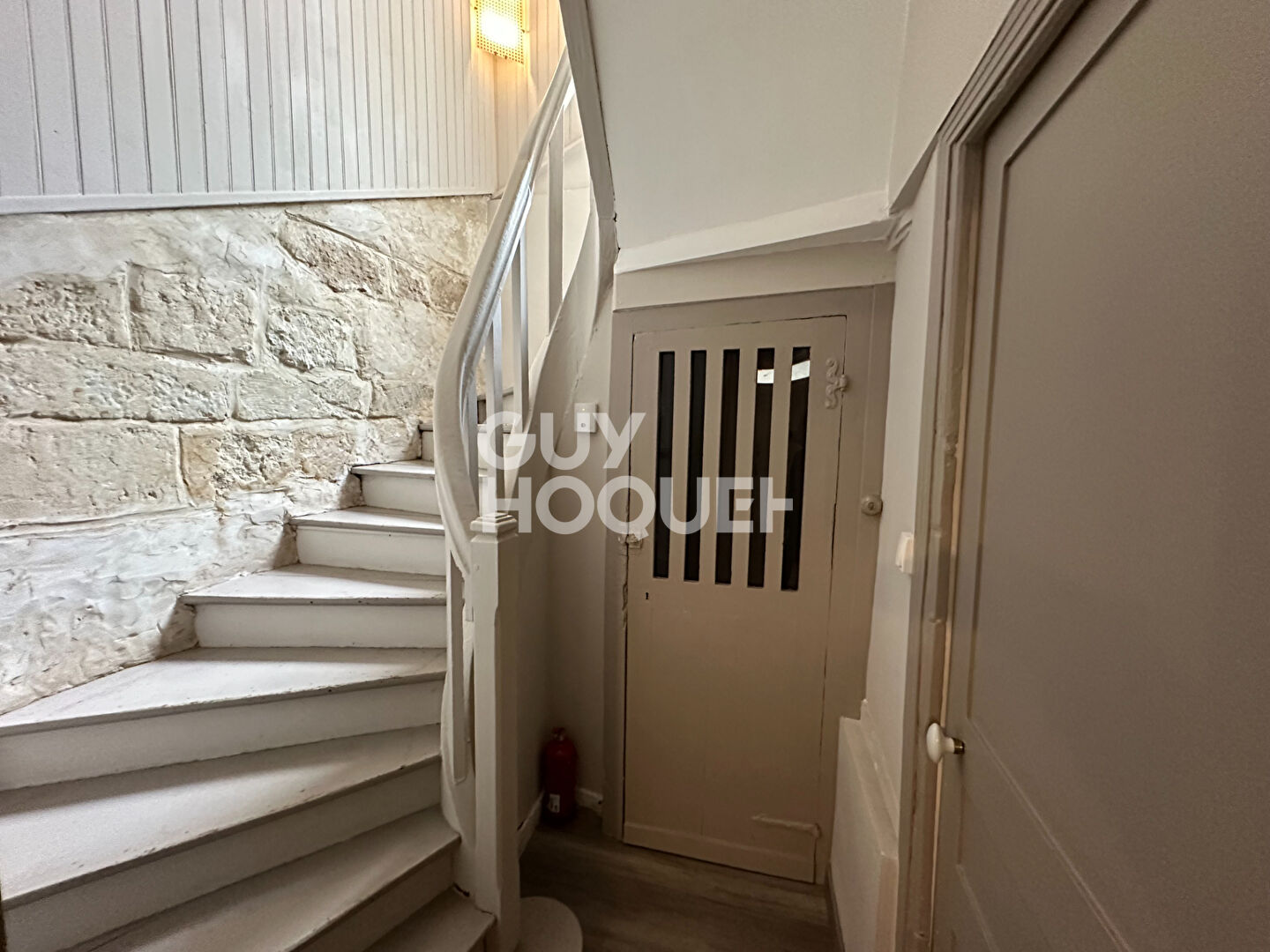 LISIEUX CENTRE VILLE - MAISON DE VILLE 100 m² - 4 PIÈCES