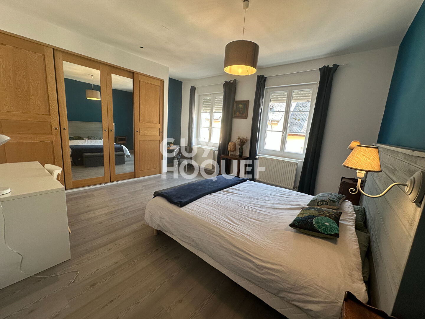 LISIEUX CENTRE VILLE - MAISON DE VILLE 100 m² - 4 PIÈCES