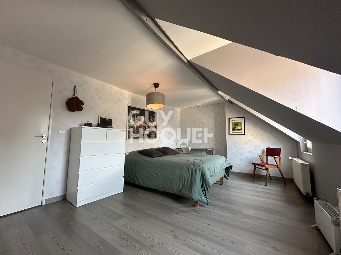 LISIEUX CENTRE VILLE - MAISON DE VILLE 100 m² - 4 PIÈCES