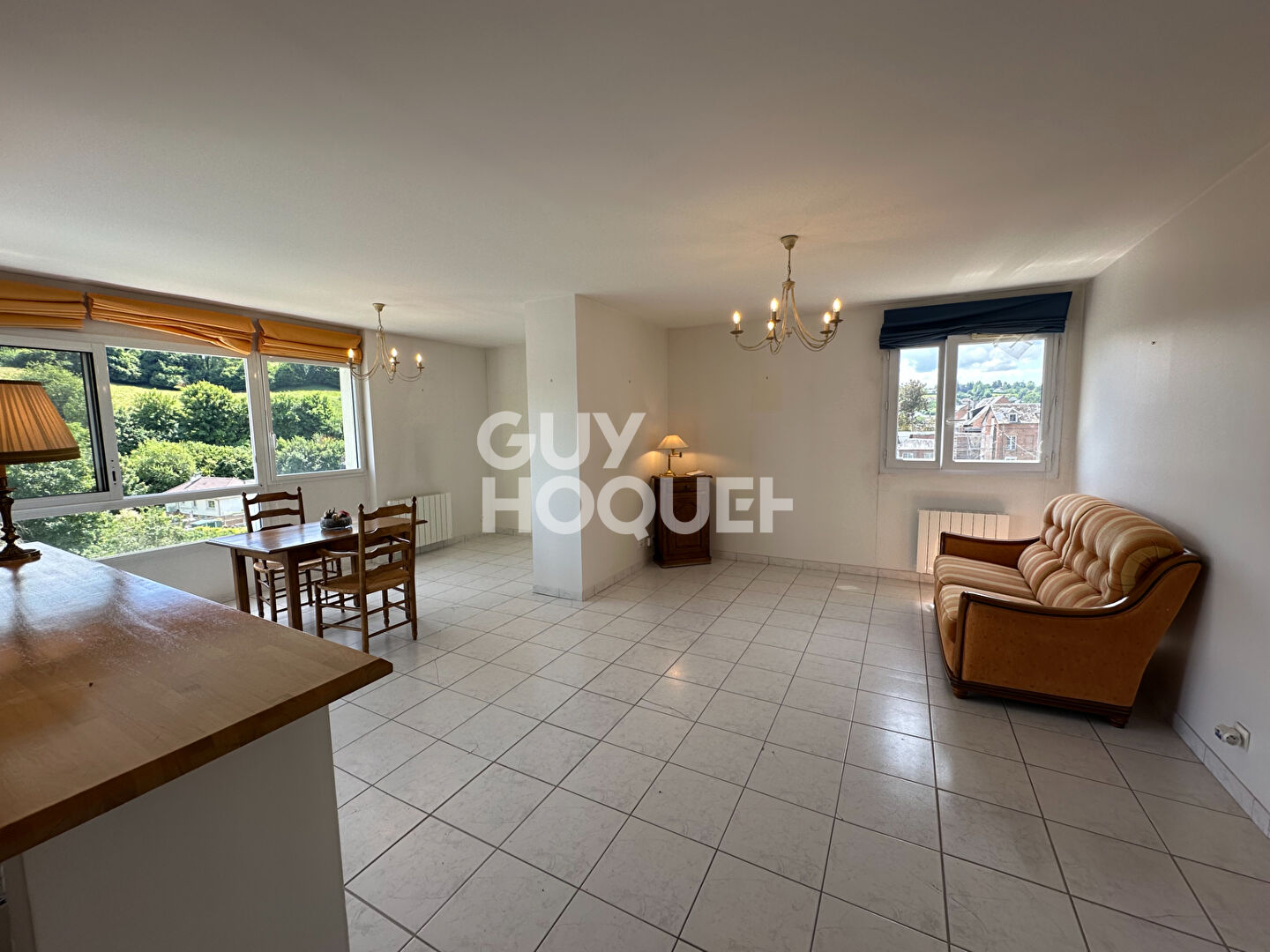 LISIEUX VILLE -Appartement  3  PIÈCES 76 M²