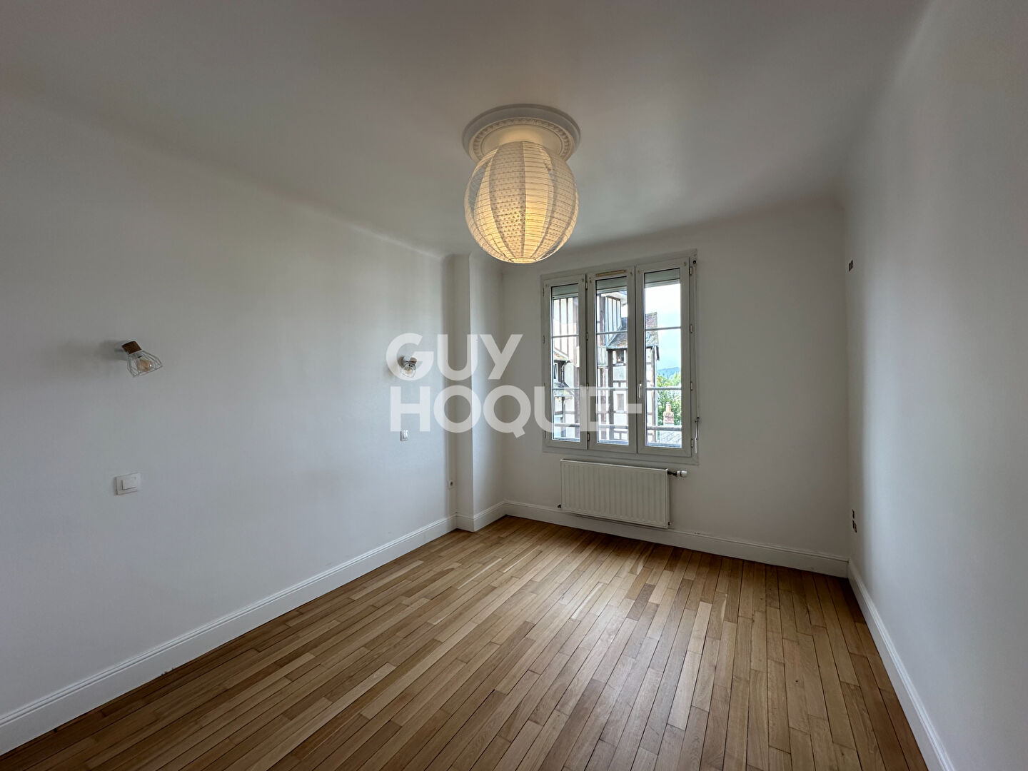 Appartement totalement rénové au centre ville de Lisieux