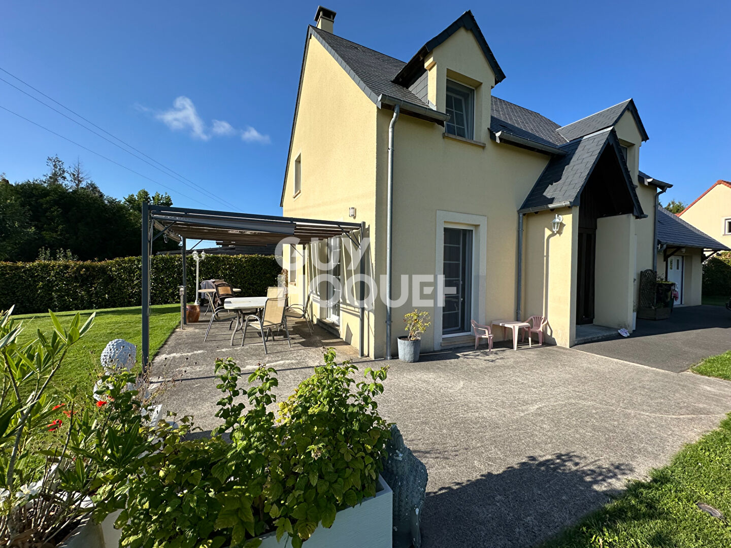 LISIEUX  NORD EST 5 KMS - MAISON CONTEMPORAINE   7 pièce(s) 135 M2