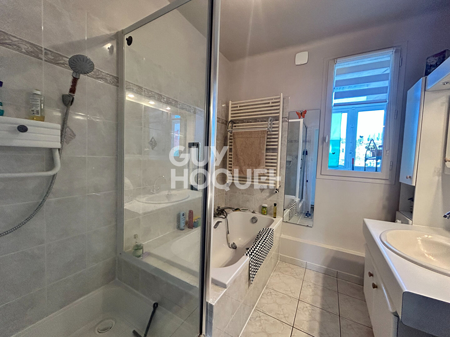 LISIEUX CENTRE VILLE - APPARTEMENT 3 PIÈCES 111.03 M²