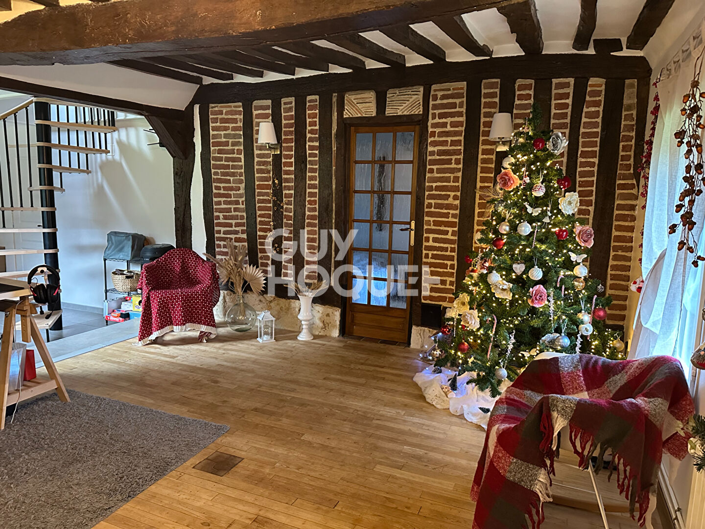 LISIEUX 20 MN - MAISON COLOMBAGE 6 PIÈCES 142 M²