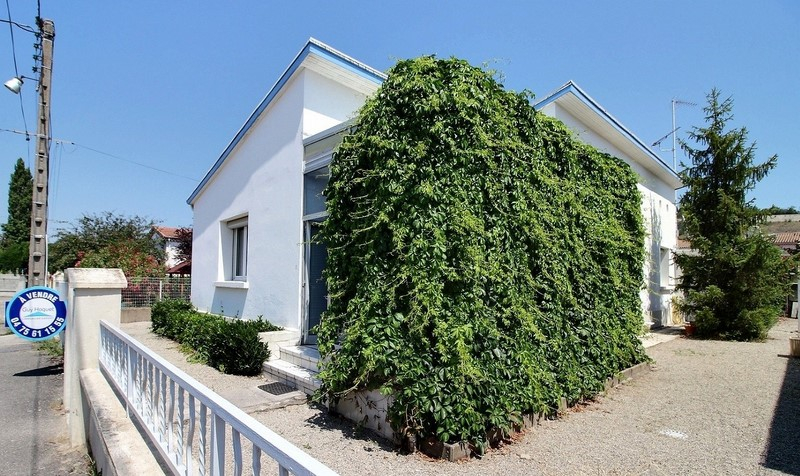 Maison de plain pied de 118 m² à vendre à LIVRON SUR DROME (26250).