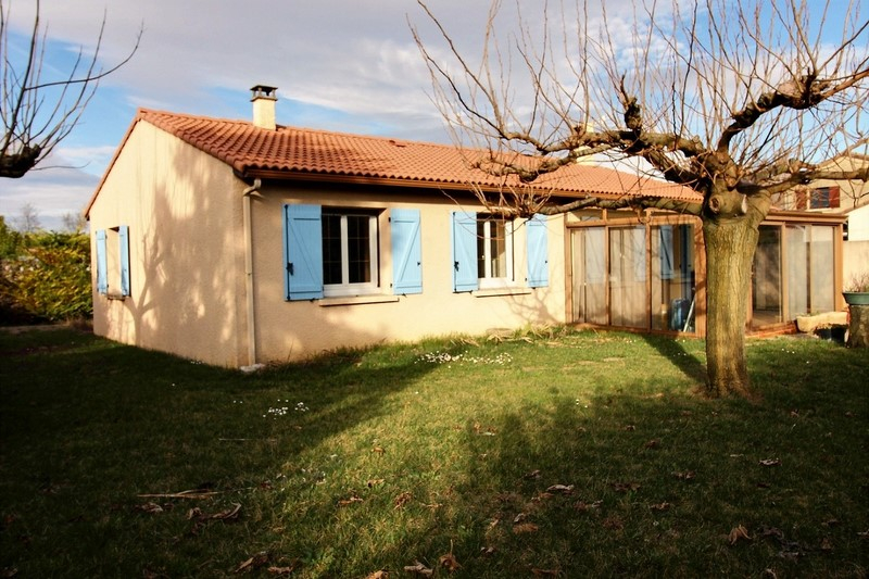 Maison d'une surface habitable de 88,53 m² à vendre à LIVRON SUR DROME (26250).