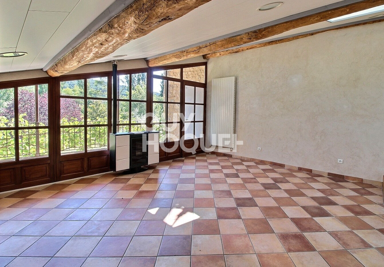 Appartement F5 (89 m²) en location à MIRMANDE