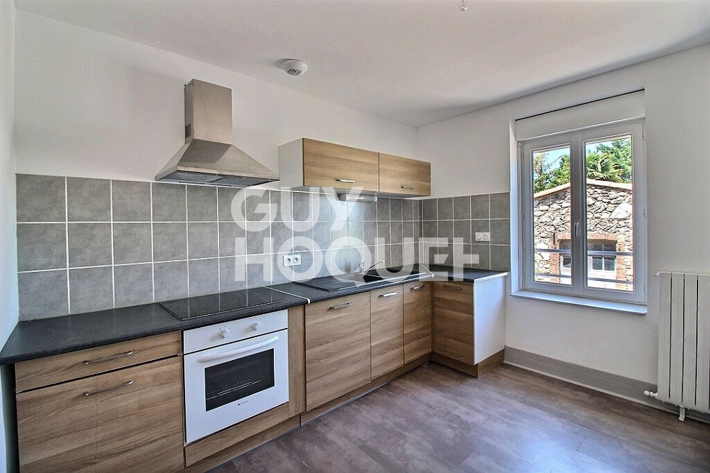 LIVRON - APPARTEMENT 3 CHAMBRES + GARAGE ET JARDIN