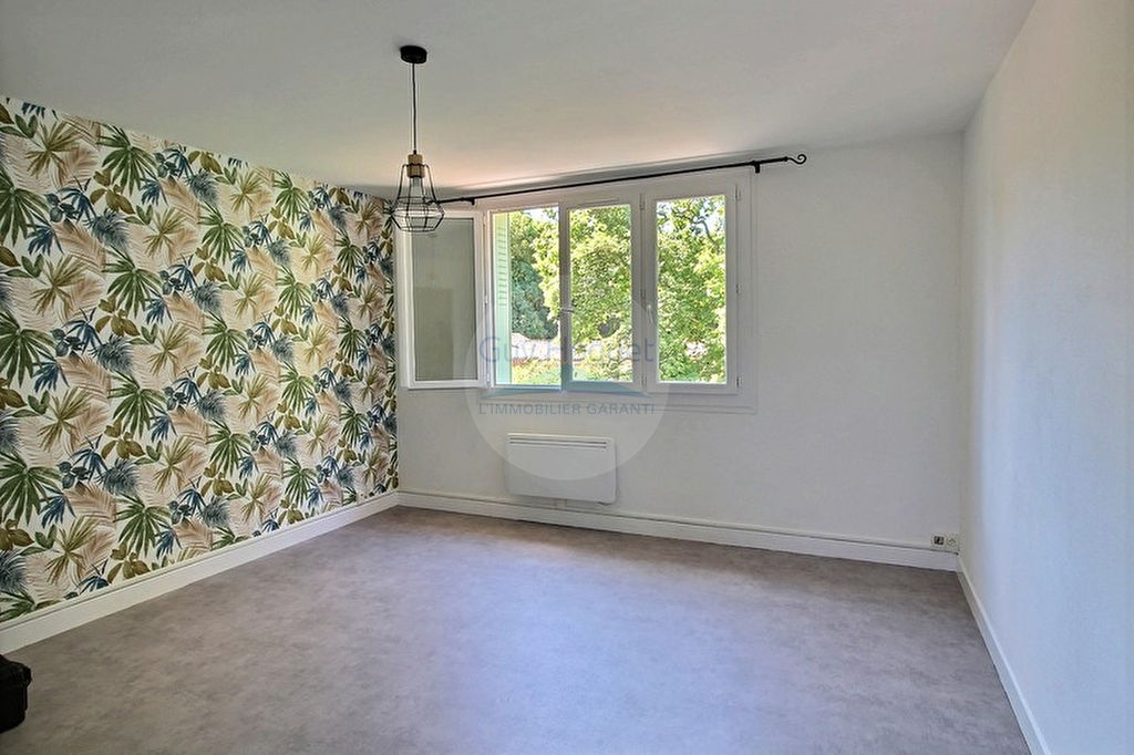 Vente d'un appartement 3 pièces loué à LORIOL SUR DROME