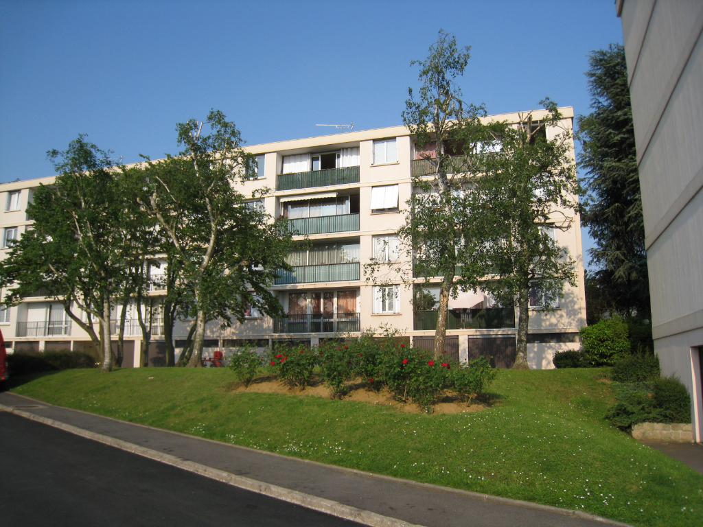 Appartement 4 pièces de 80,46 m² à vendre à MORANGIS (91420).