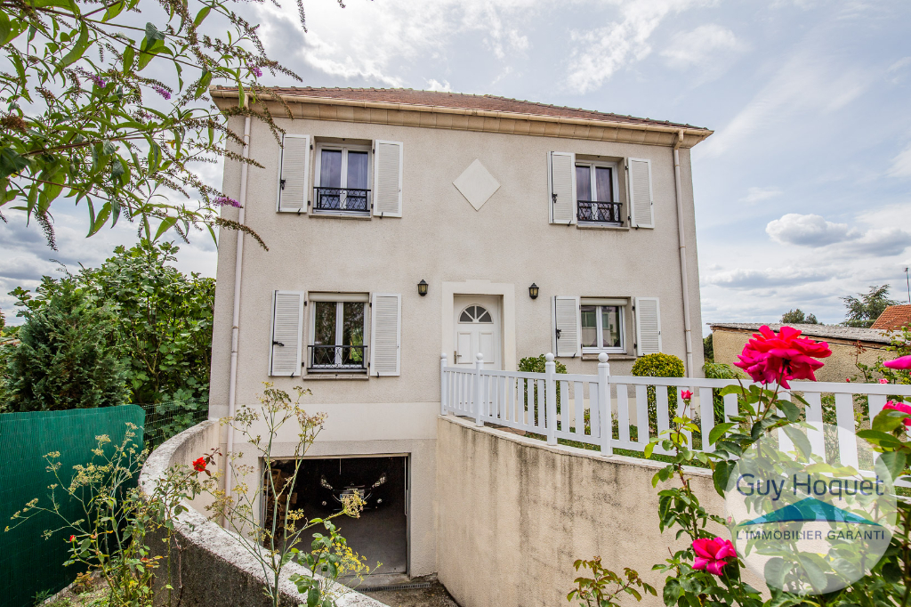 Maison 5 pièces de 108 m² à vendre à LONGJUMEAU (91160).