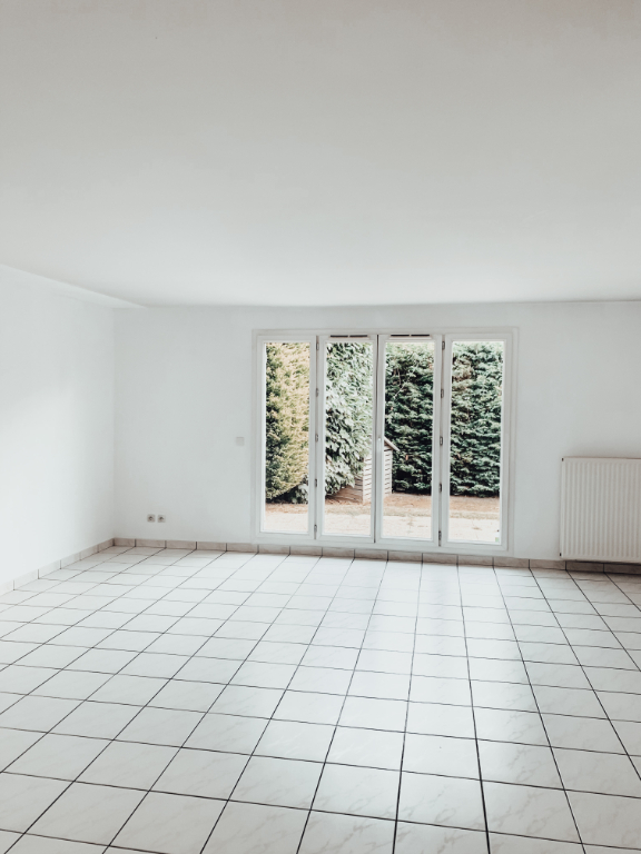 LONGJUMEAU : maison F4 à louer