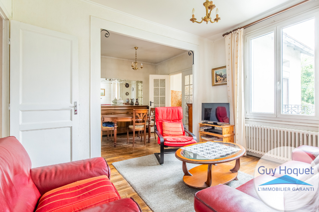 CHILLY MAZARIN : Charmante maison 3 pièces en vente