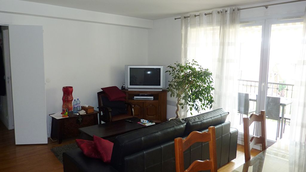 Appartement 5 pièces - Proche RER