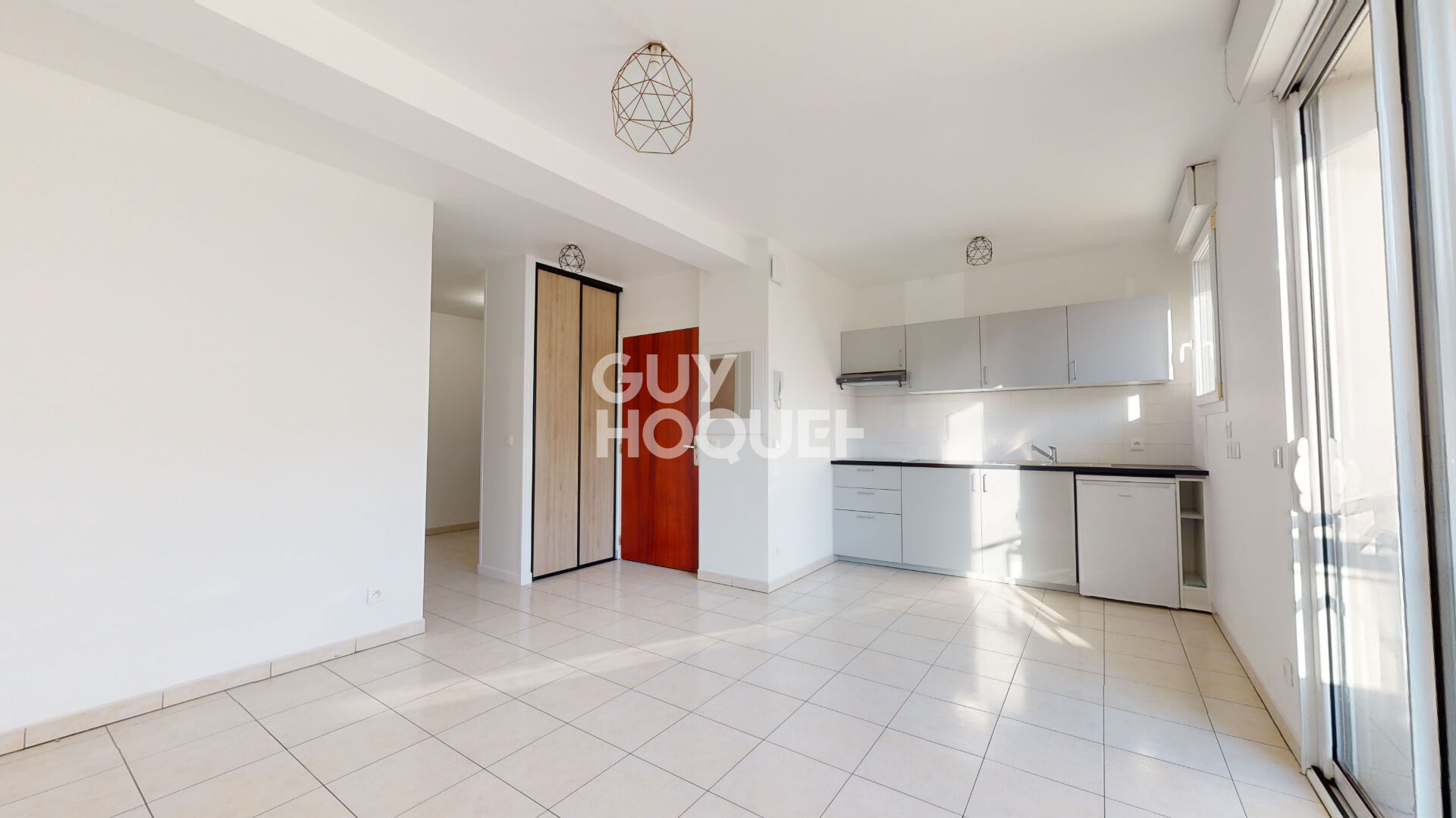 Location : appartement F1 meublé (38 m²) à PARAY VIEILLE POSTE