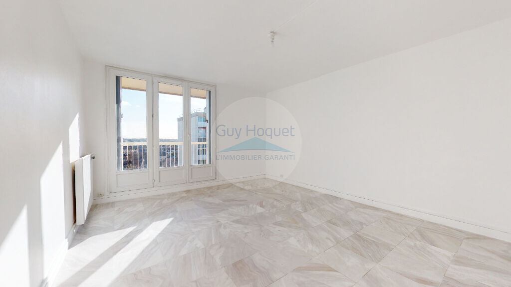 CHILLY MAZARIN : appartement 3 pièces en location REFAIT A NEUF