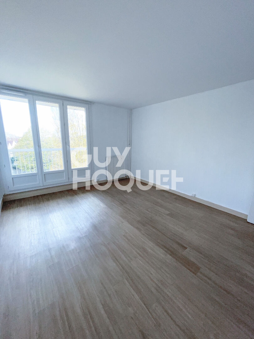 CHILLY-MAZARIN : appartement F2 (46 m²) à louer