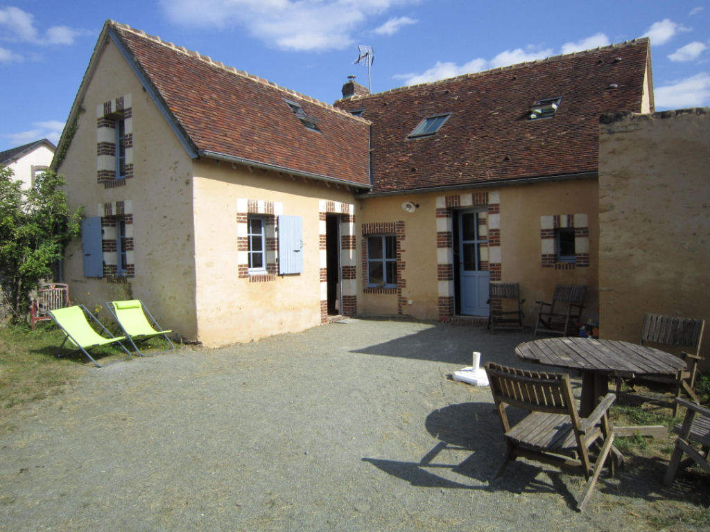 Maison ancienne restaurée 103 m² hab., 750 m² terrain LONGNY LES VILLAGES