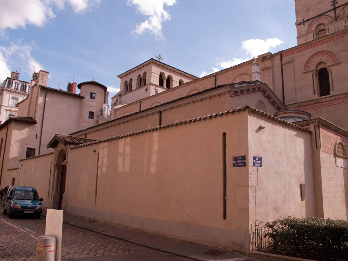 Patrimoine - Rue des Remparts d'Ainay