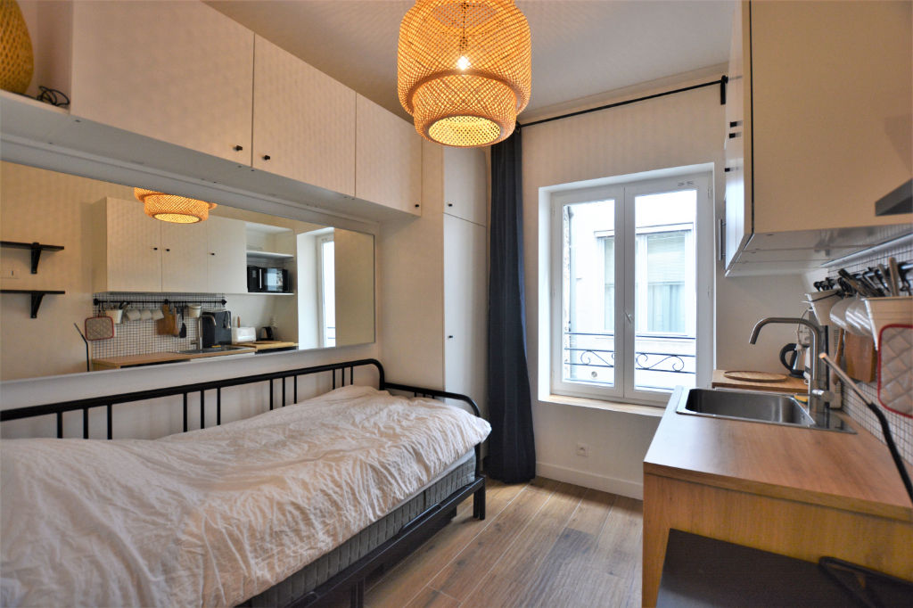 LYON 2 BELLECOUR - Studio rénové