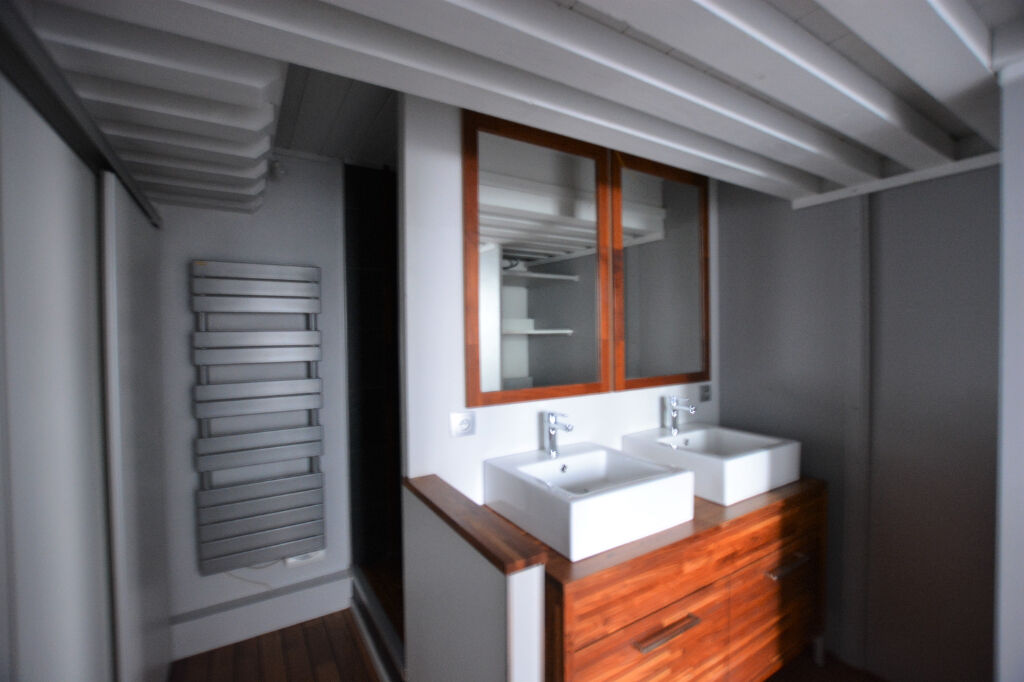 LYON 4  CROIX ROUSSE  - T3 de 74m²