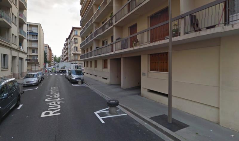 LYON 02 - SAINTE BLANDINE - Place de Parking