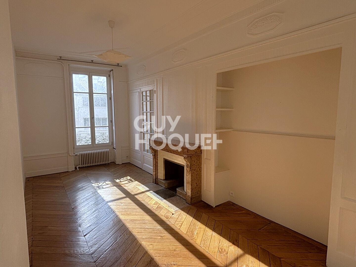 LYON 2 - REPUBLIQUE BELLECOUR