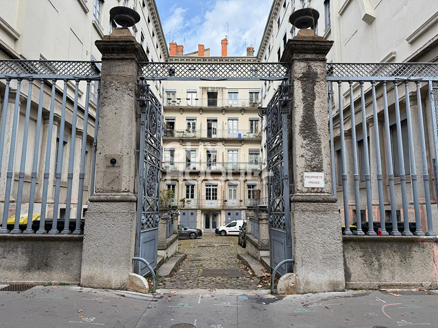 LYON 2 - FRANKLIN CHARITE