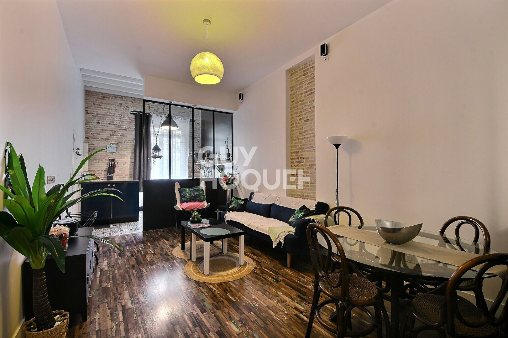 (Visite virtuelle) - A vendre T2 rénové de 42.88 m2 au  Coeur de Montchat, LYON (69003)