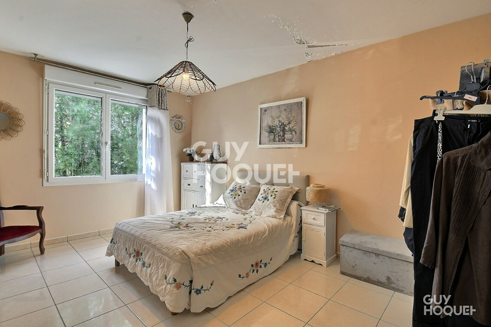 À VENDRE, Maison familiale de 203 m² avec studio indépendant, Terrain de 817 m², Bron (69500)