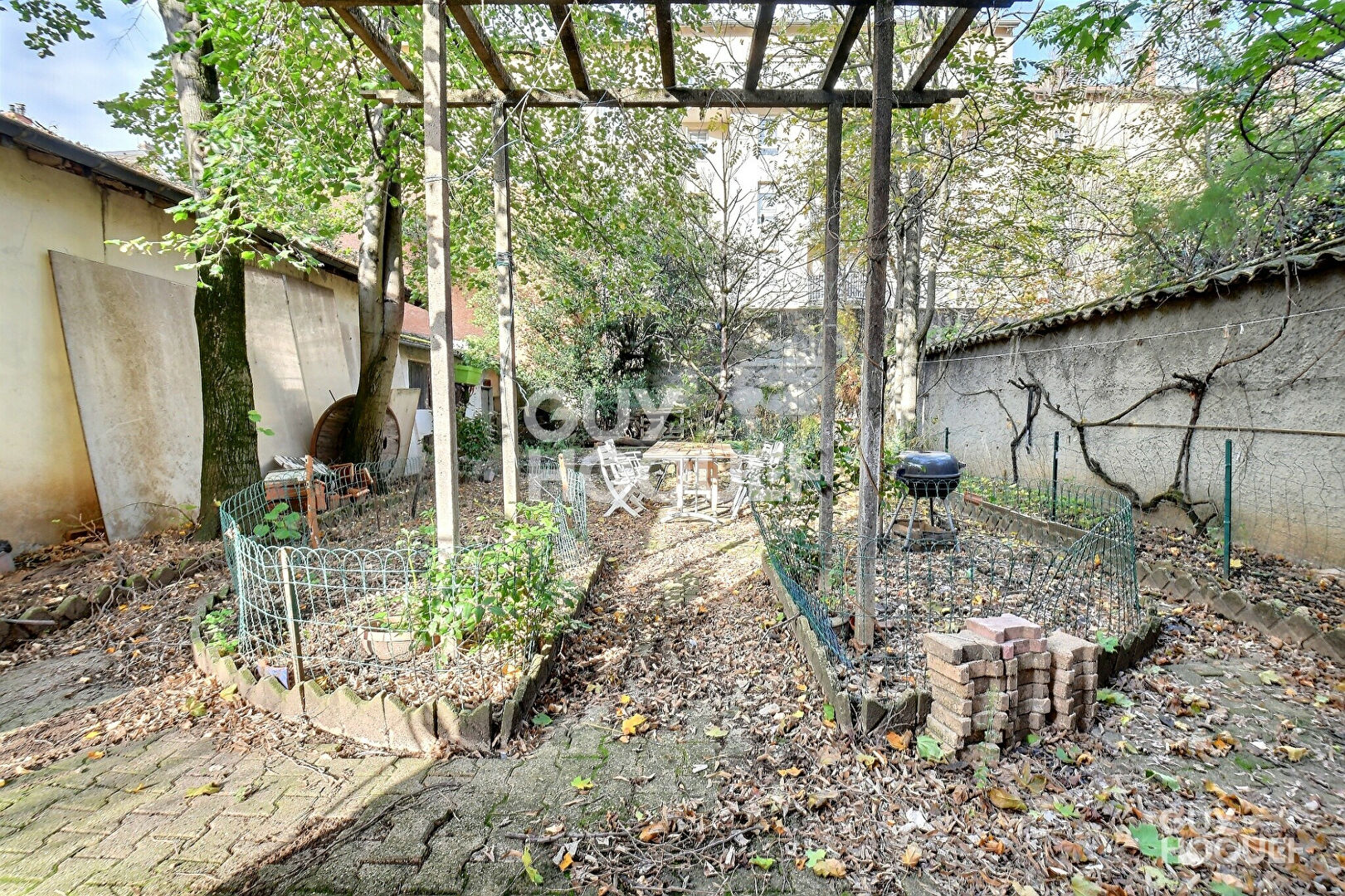 (Visite Virtuelle) Maison de ville de 110 m2  sur son terrain de 376 m²  avec jardin et garage entre MONTCHAT et GRANGE BLANCHE  Lyon 3ème (69003)