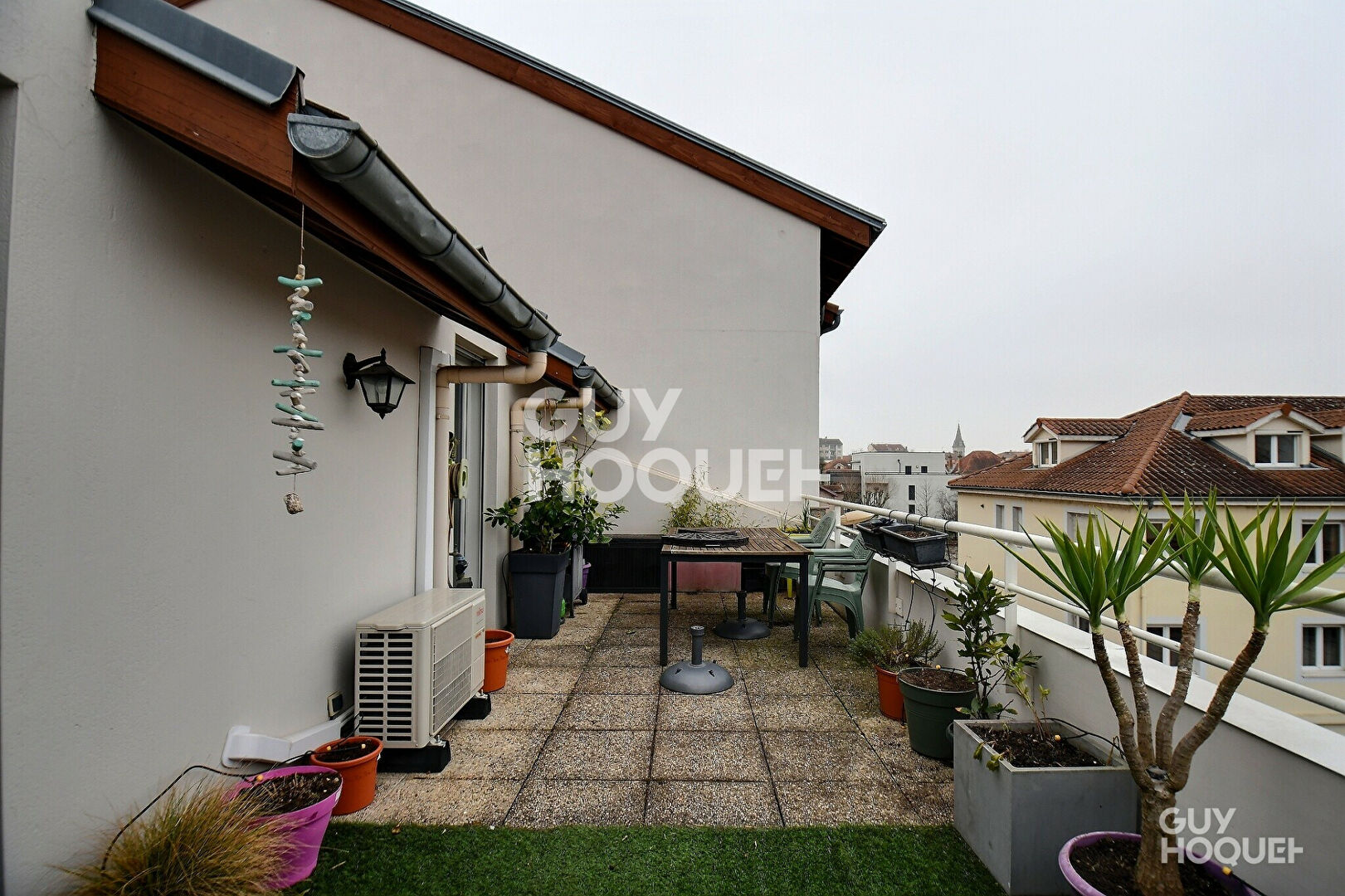Appartement duplex T4 de 87.78 m2 avec balcon et terrasse au coeur de Montchat (69003)