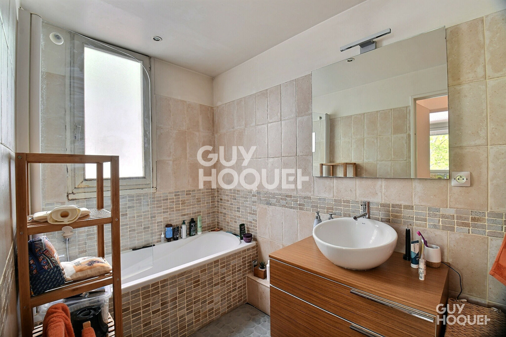 (Visite virtuelle) Appartement  T3 de 68 m² avec garage et cave, proche de la Part Dieu (69003)