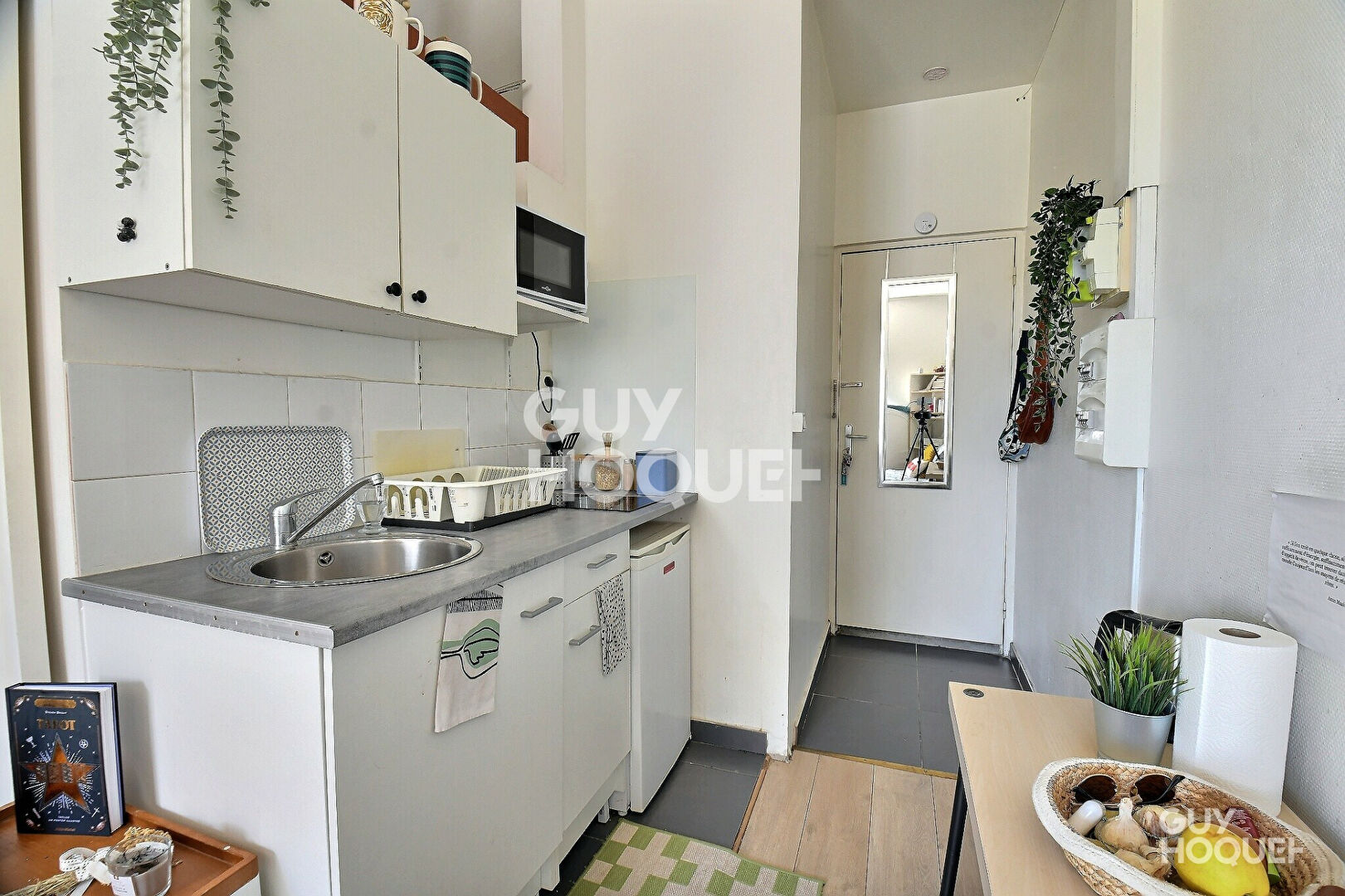 À vendre : Appartement divisé en deux studios loués en meublé -  secteur Grange Blanche - Lyon 3ème (69003)