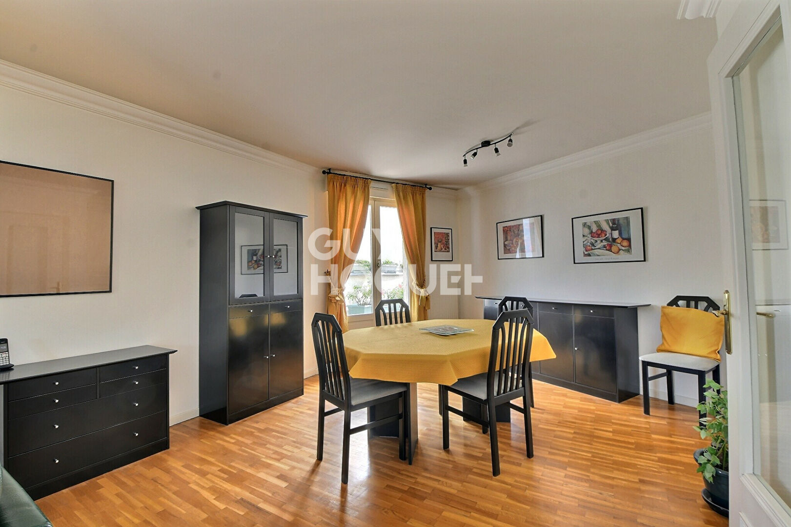 (Visite virtuelle) A vendre, T4/T5 de 114 m²  en dernier étage avec terrasse plein ciel de 35 m² et 2 garages, secteur Sans-Souci / Monplaisir à Lyon, 3ème arrondissement (69003)