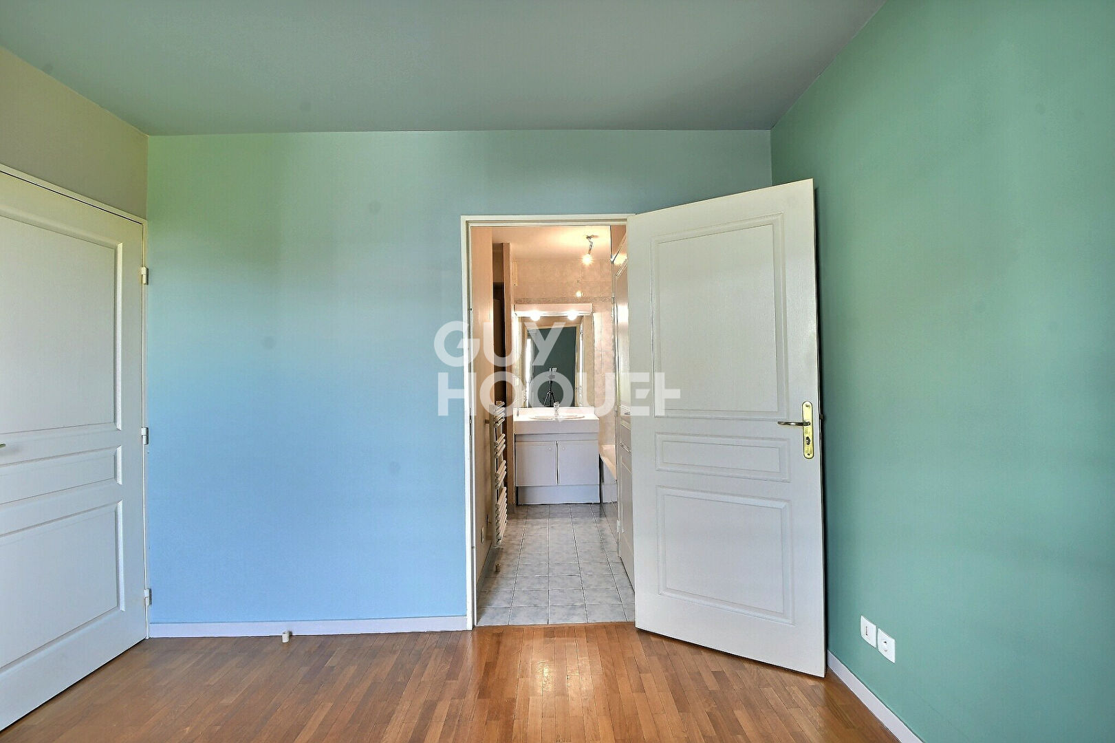 À VENDRE, T3 lumineux de 43 m² avec garage et cave, secteur Sans Souci, Lyon 3ème (69003)