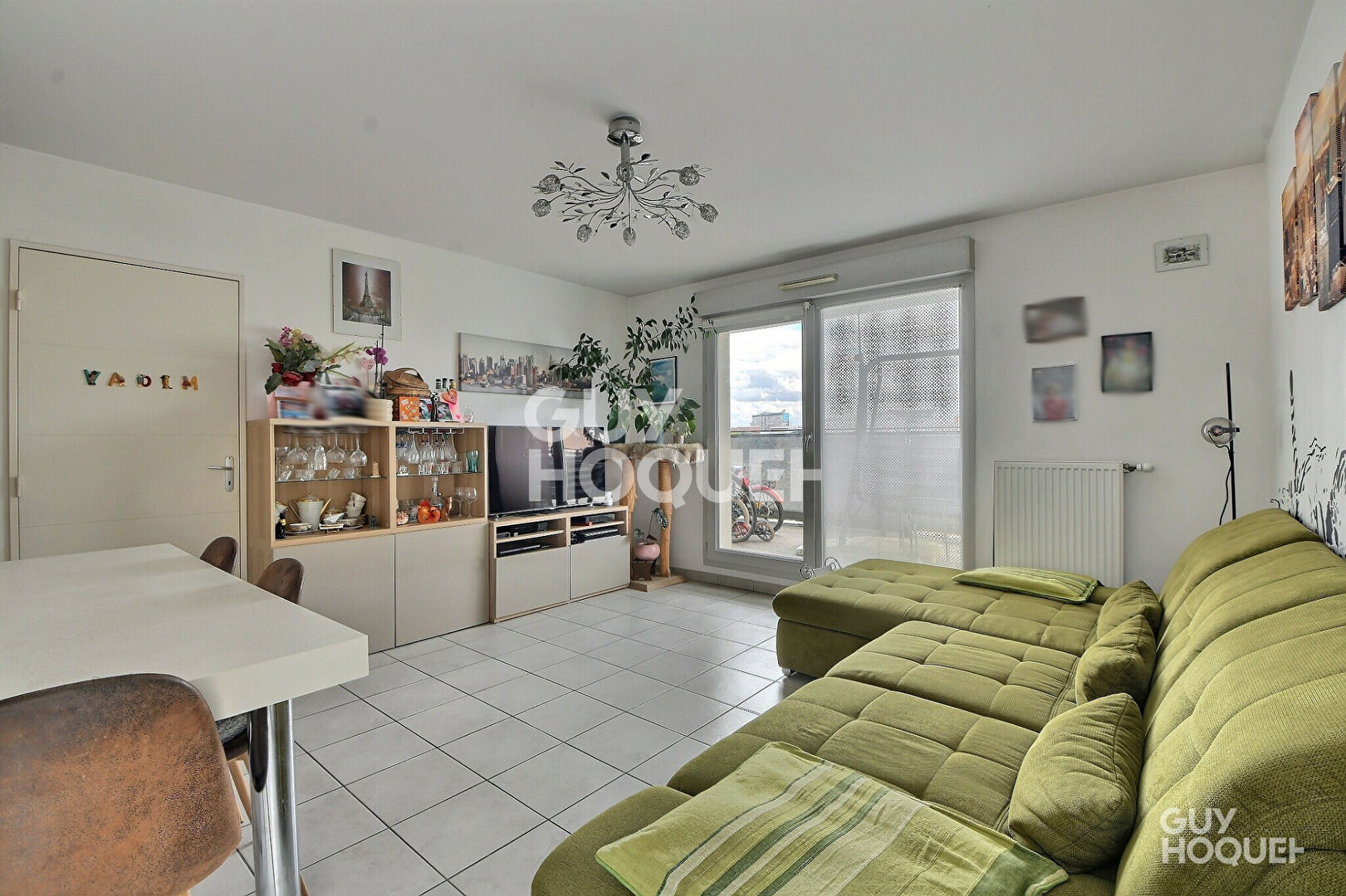 (Visite virtuelle) - À VENDRE, Appartement T4 de 78 m²,  triple exposition, avec Terrasse de 48 m² & Garage double, Proximité Place Ronde , VILLEURBANNE (69100)
