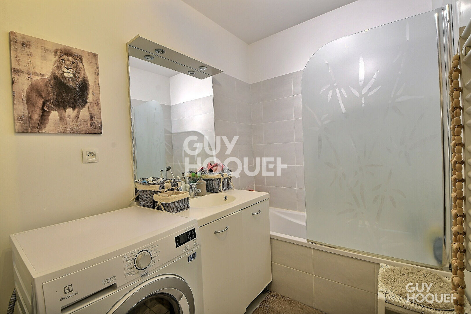 (Visite virtuelle) - À VENDRE, Appartement T4 de 78 m²,  triple exposition, avec Terrasse de 48 m² & Garage double, Proximité Place Ronde , VILLEURBANNE (69100)