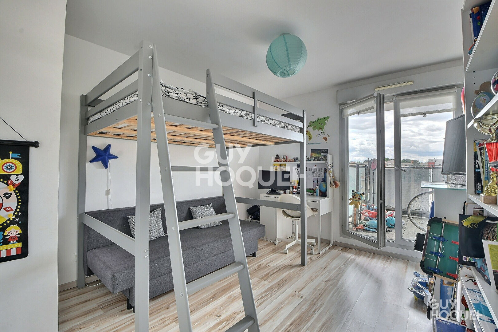 (Visite virtuelle) - À VENDRE, Appartement T4 de 78 m²,  triple exposition, avec Terrasse de 48 m² & Garage double, Proximité Place Ronde , VILLEURBANNE (69100)