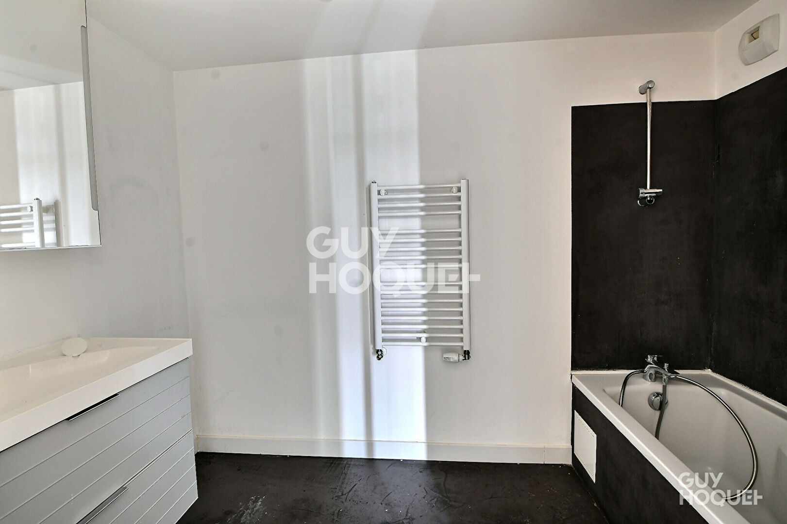 A vendre, appartement T3 de 59 m², proximité Montchat