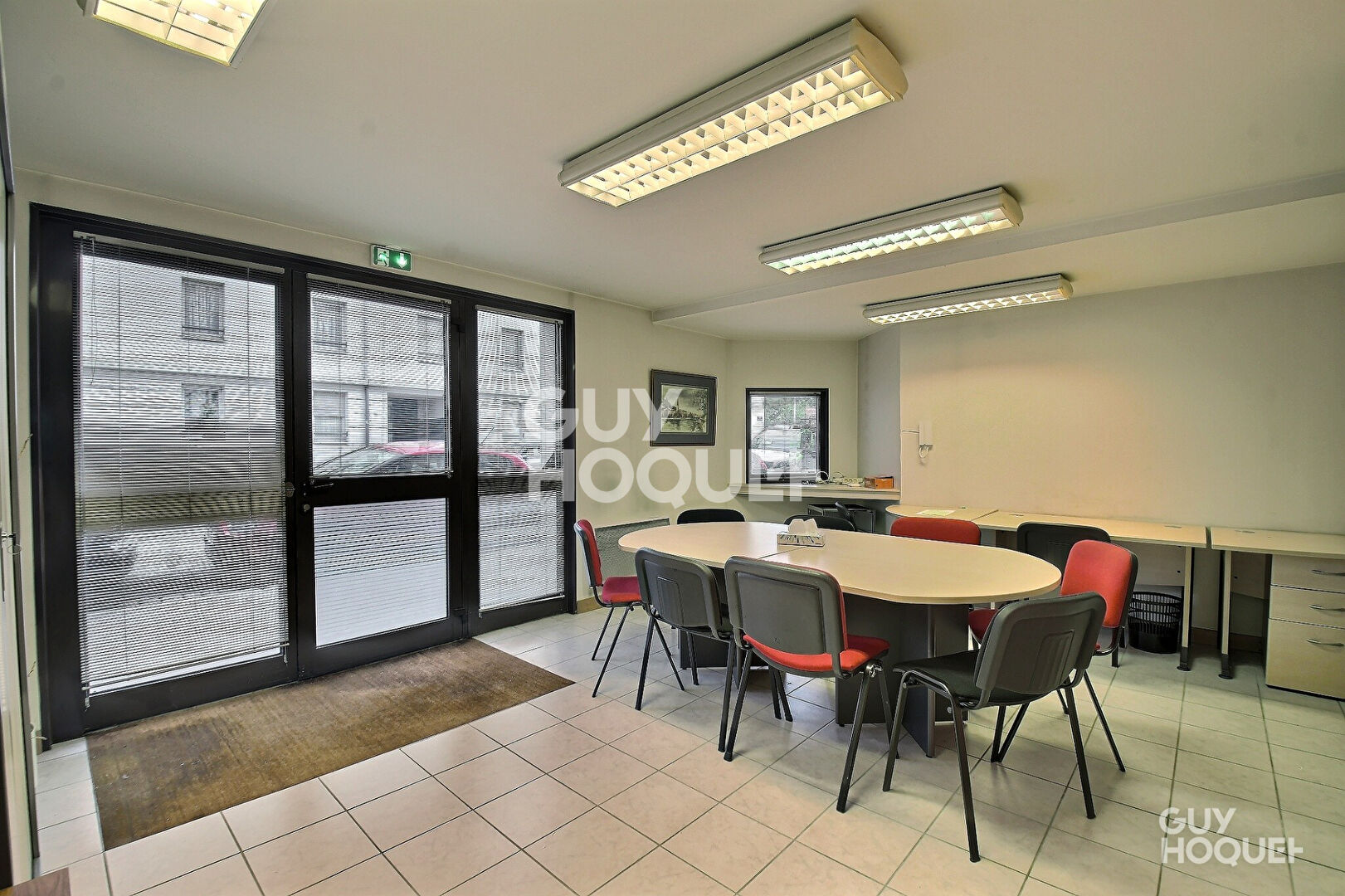 MONTCHAT / Cours Docteur Long - A vendre, LOCAL COMMERCIAL de 92 m² avec un garage dans le 3ème arrondissement de Lyon (69003)