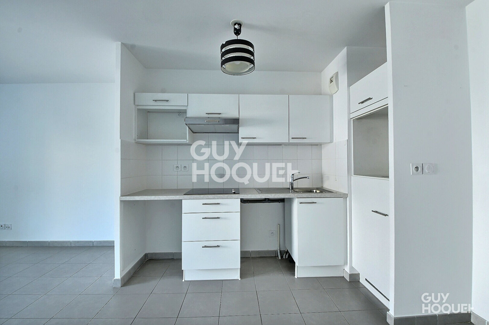 À vendre, Appartement T2 lumineux avec balcon et garage fermé, Saint-Fons (69190)