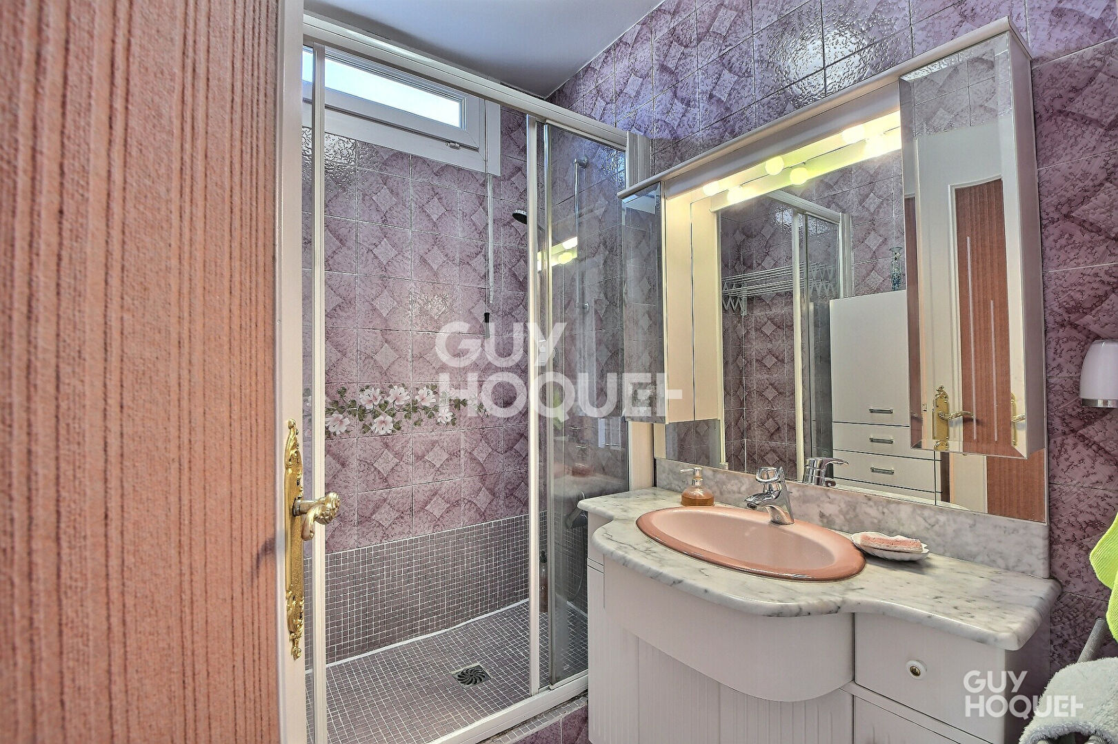 (Visite virtuelle) T5 de 83,68 m² en dernier étage, Cave & Garage, Quartier Calme, Lyon 3ème (69003)