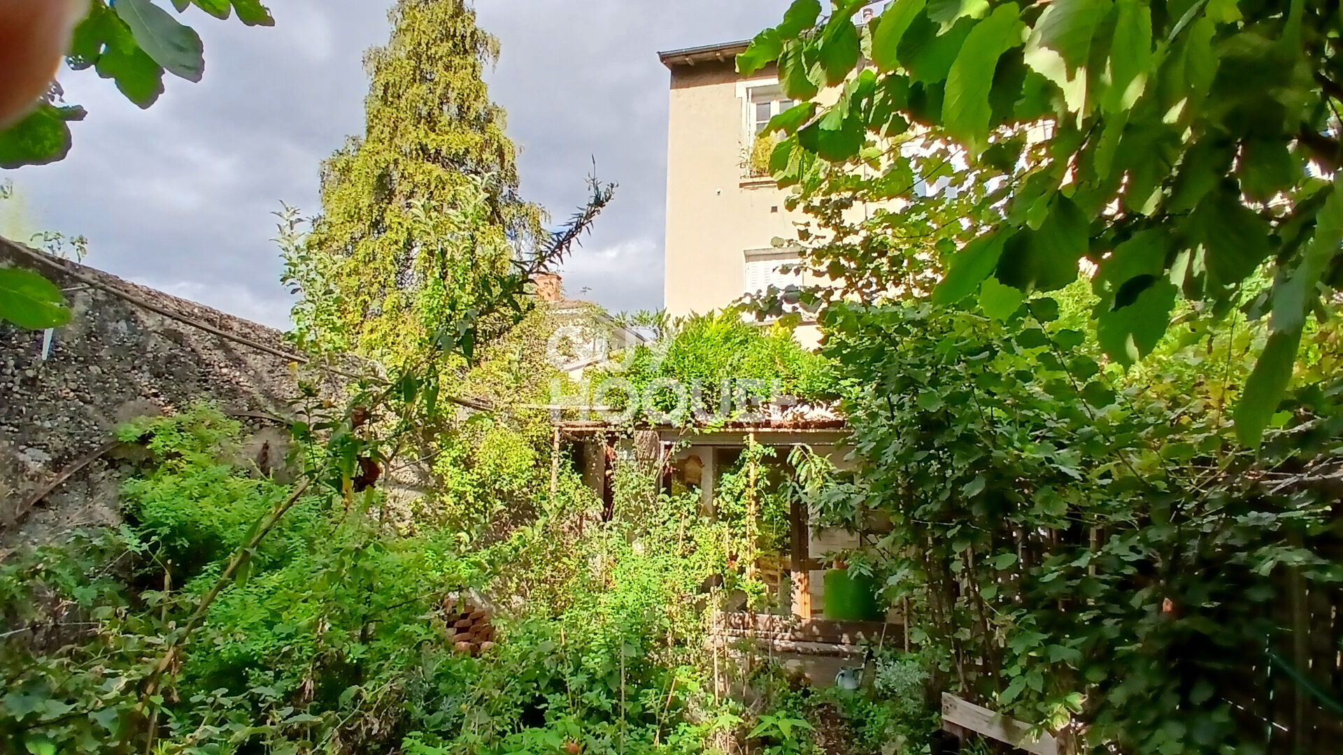 VIAGER OCCUPE SANS RENTE - T2 en rez-de-jardin au coeur de Montchat avec cave et parking extérieur, LYON 3EME ARRONDISSEMENT (69003)