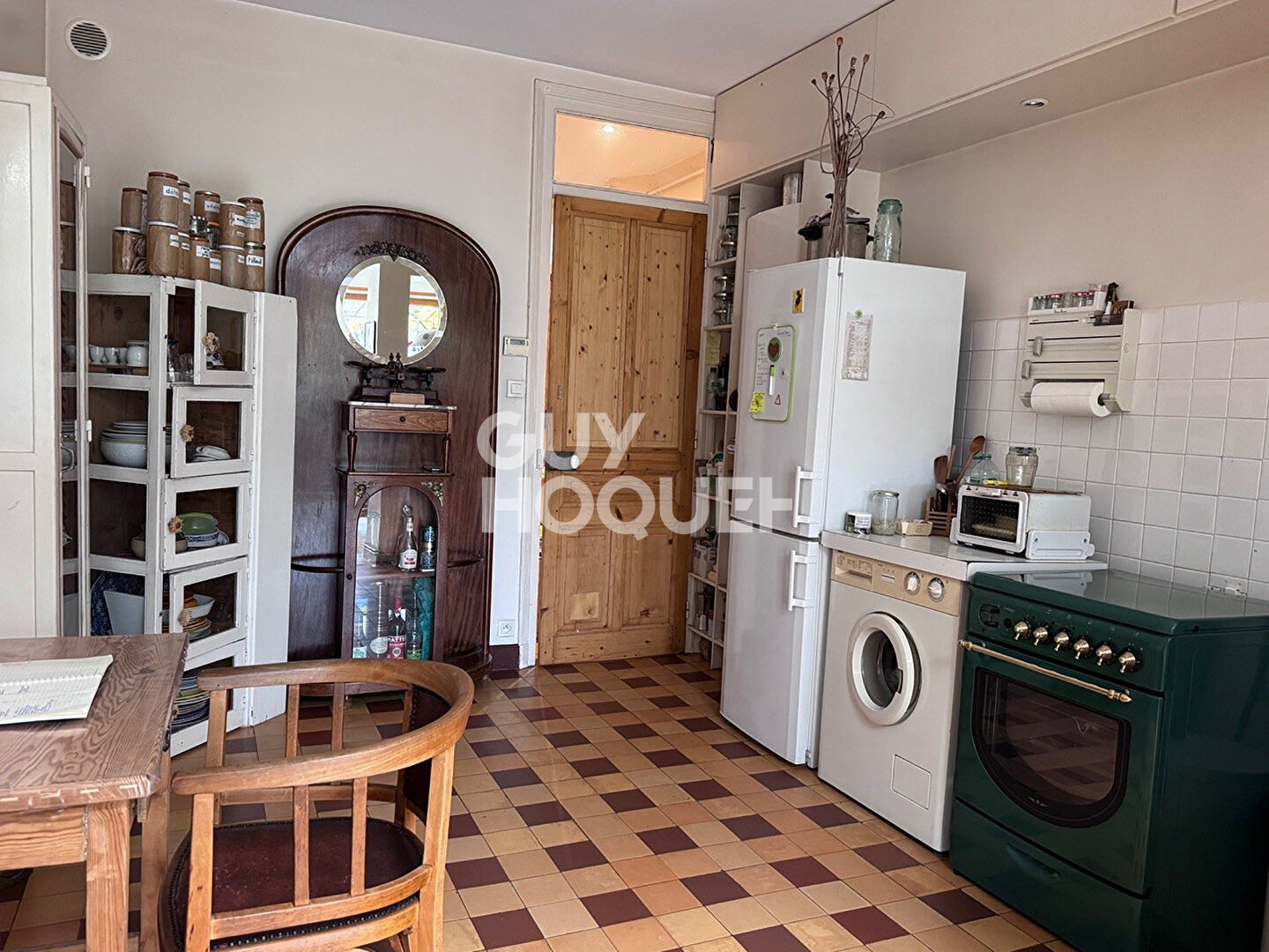 VIAGER OCCUPE SANS RENTE - T2 en rez-de-jardin au coeur de Montchat avec cave et parking extérieur, LYON 3EME ARRONDISSEMENT (69003)