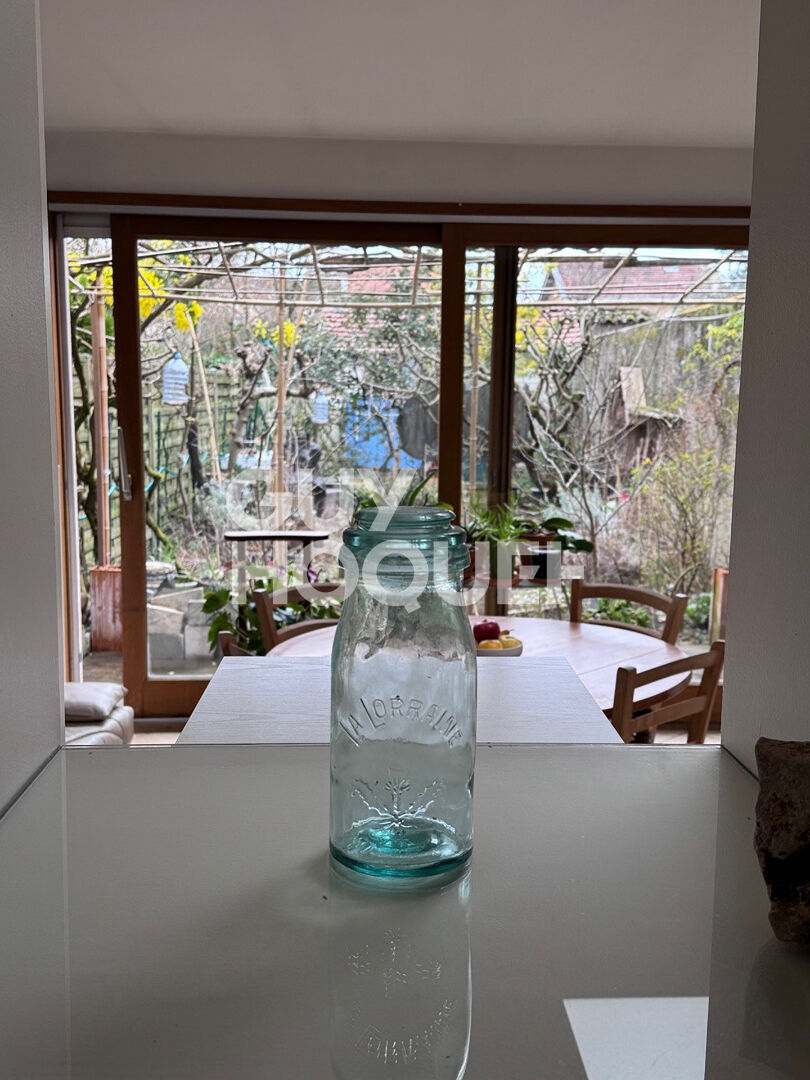 VIAGER OCCUPE SANS RENTE - T2 en rez-de-jardin au coeur de Montchat avec cave et parking extérieur, LYON 3EME ARRONDISSEMENT (69003)